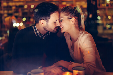 Mi primera salida en pareja sin el bebé: el debate entre necesidad y culpabilidad