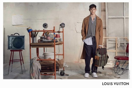El taller de los artistas como escenario de la campaña de invierno de Louis Vuitton