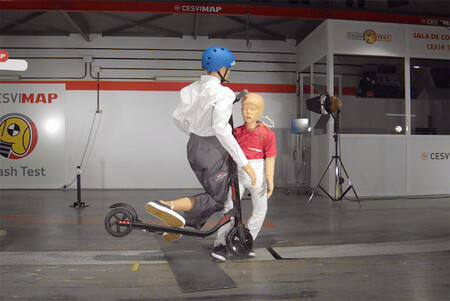 Crash Test Patinete Electrico Video 2021 1