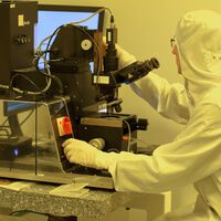 China supera la última "jugarreta" de Estados Unidos y sorprende con la fecha de su primer equipo de desarrollo avanzado de chips 