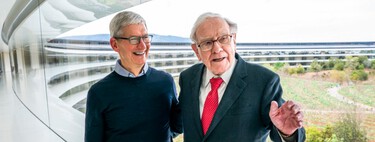 Tim Cook recibió un consejo millonario que Steve Jobs había rechazado. El autor de la lección fue Warren Buffett