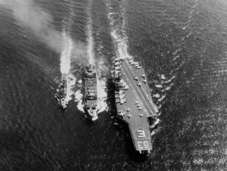 Uss Kitty Hawk Cva 63 And Uss Turner Joy Dd 951 Refueling From Uss Kawishiwi Ao 146 On 23 April 1964