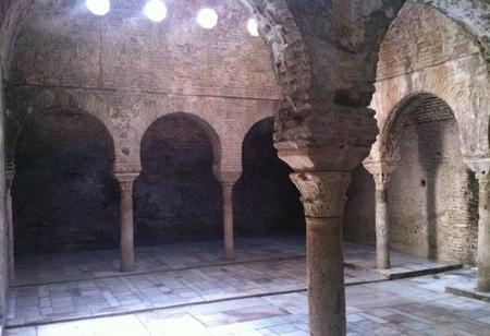 Los baños árabes de El Bañuelo en Granada