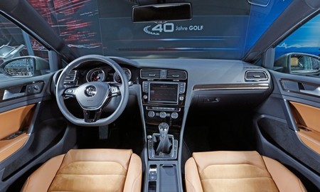 Volkswagen Golf Edition 40 aniversario interior