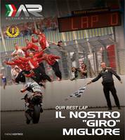 Il nostro “giro” migliore, el libro oficial del equipo Ducati Althea 