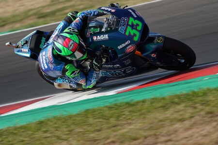 Enea Bastianini se alía con la lluvia para comprimir el mundial de Moto2 en Misano
