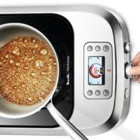 Esta cocina de inducción te permite controlar la temperatura de cocinado con precisión 