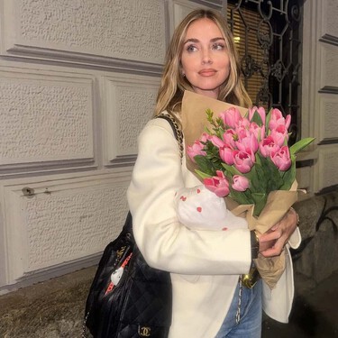 Las nuevas Adidas en color pizarra que van a ser las sustitutas de tus mocasines para ir a la oficina 