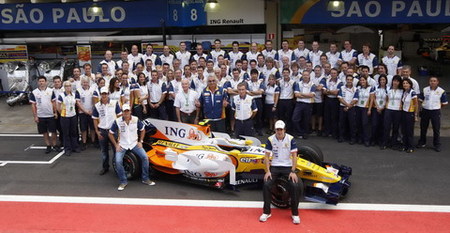 Alonso seguirá en Renault las dos próximas temporadas