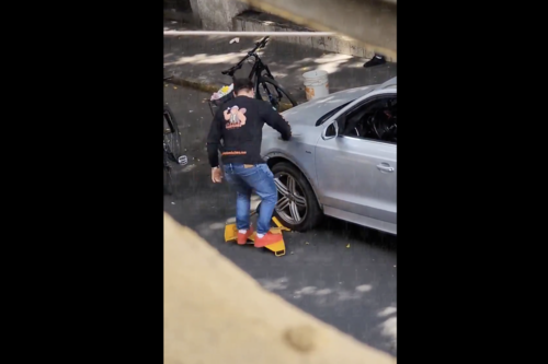 ¿Qué pasa si te rehúsas a pagar la multa por la "araña" del parquímetro en CDMX?