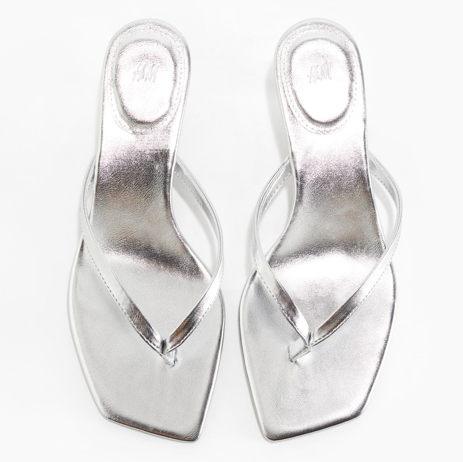 Sandalias con tacón kitten