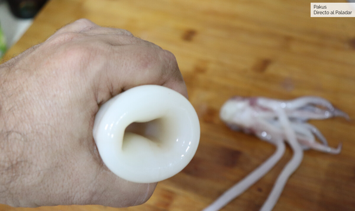 Cómo limpiar y preparar los calamares para su uso en la cocina