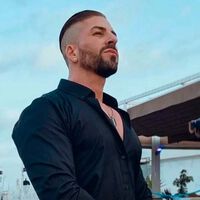 "Están escurriendo el bulto para no pagarme": Labrador carga contra 'La casa de los gemelos', desvela su caché y advierte con acciones legales