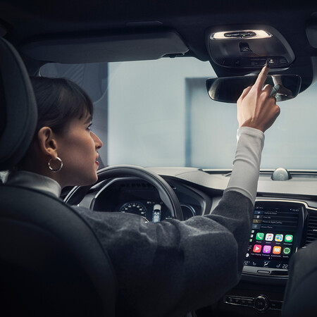 Volvo Experience Consideration 247 Roadside Assistance Static Social