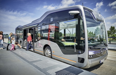 El Autobús del futuro llega cortesía de Mercedes-Benz