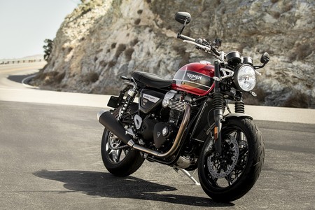 La Triumph Speed Twin llegará en febrero a los concesionarios, y ya tiene precio: desde 13.100 euros