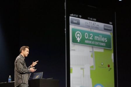 La gota que colmó el vaso para Scott Forstall: negarse a firmar la carta de disculpa por los mapas