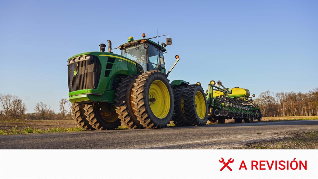 En España está prohibidísimo adelantar con línea continua, salvo en algunas excepciones, y los tractores no lo son