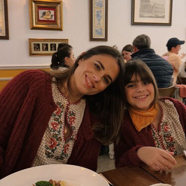 Los jerséis navideños ideales para llevar a juego con tus hijos (y tu mascota) no están en Zara, están en Lefties desde 10 euros 