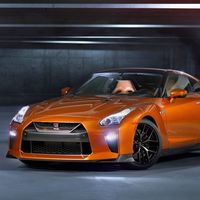 Nissan lanza un servicio “a lo Netflix”: suscripciones para manejar hoy un GT-R y un LEAF mañana