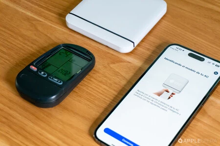 左は我が家の集中エアコンのリモコン。 Tado V3+ はそれを即座に検出しました。