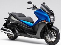 Honda Faze, el nuevo Scooter GT del ala dorada