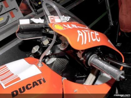Ducati GP9 y su chasis de carbono