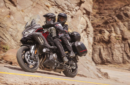 Kawasaki Versys 1000 S 2021 1