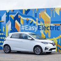 Adiós al coche eléctrico con baterías alquiladas: el Renault ZOE ya solo se puede comprar junto con las baterías