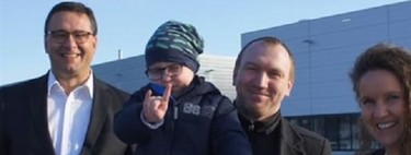 Sus compañeros de trabajo donan 3.300 horas extras para que pueda cuidar de su hijo con leucemia 