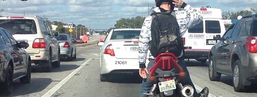 ¿Cutre o genialidad? Los chinos han inventado los ruedines para moto. Son más útiles de lo que parece, y llegarán a Europa