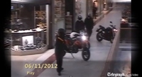 Robo con tres motos en un centro comercial: ríete tú de Skyfall