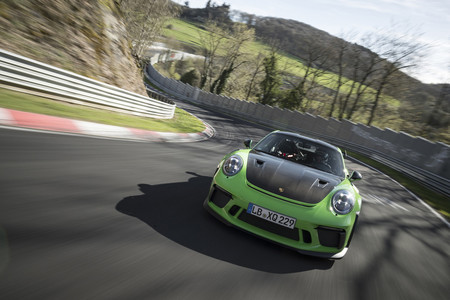 Así es como los ingenieros de Corvette ayudaron al Porsche 911 GT3 RS a marcar su tiempo récord en Nürburgring