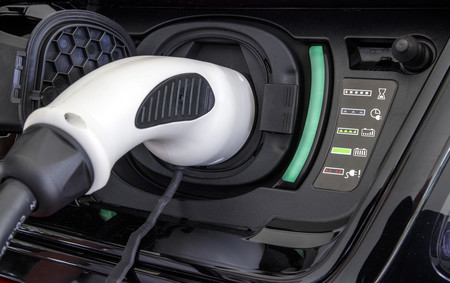 Range Rover Sport P400e enchufe de carga