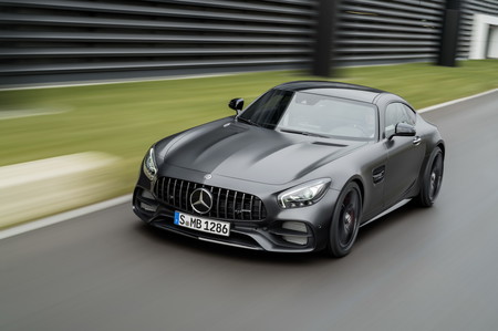 El Mercedes AMG GT C Edition 50 es, en definitiva, el deportivo que quieres en tu garaje
