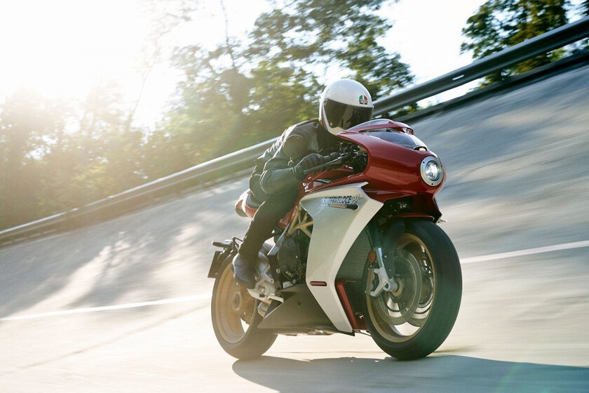 www.motorpasionmoto.com