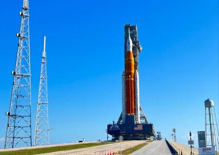 A la tercera no va la vencida: el "megacohete" SLS de la NASA intentará (otra vez) superar una prueba crítica para volar a la Luna
