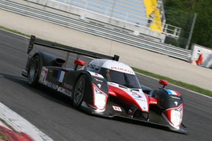 Peugeot copa la primera línea en Monza