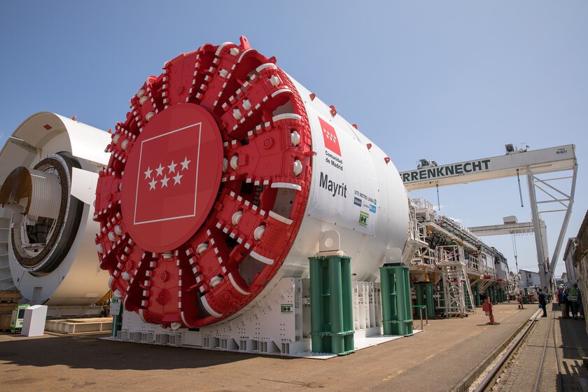 A 1,500-ton tunnel boring machine is already traveling to Madrid to drill the new Line 11