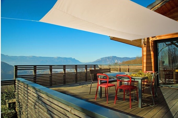 Rebajas en toldos y toldos vela: Las mejores soluciones para dar sombra