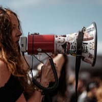 Amazon aplica técnicas de propaganda social para reforzar su imagen