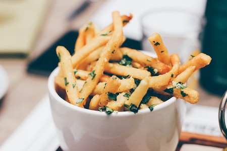 Estas son las mejores alternativas vegetales a las papas fritas, igual de deliciosas y más saludables