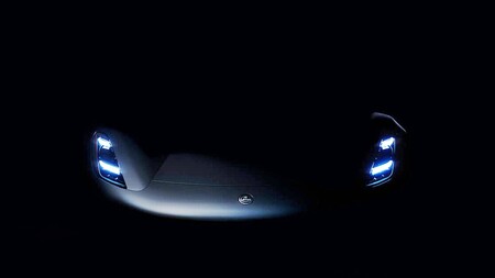 El Lotus Emira enseña su cuadro de mandos digital: línea roja a 7.000 rpm para el último Lotus de gasolina