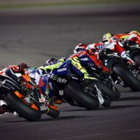 Valentino Rossi, Dani Pedrosa y Andrea Iannone. La cara B de los tres equipos punteros 
