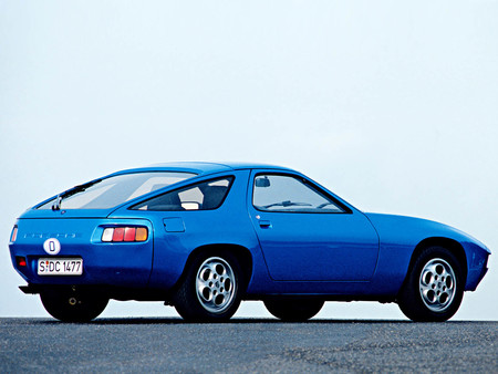 Porsche 928