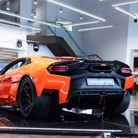 Por quase R$ 6 milhões, Lamborghini lança no Brasil modelo híbrido com V8 que entrega mais de 900 cavalos 