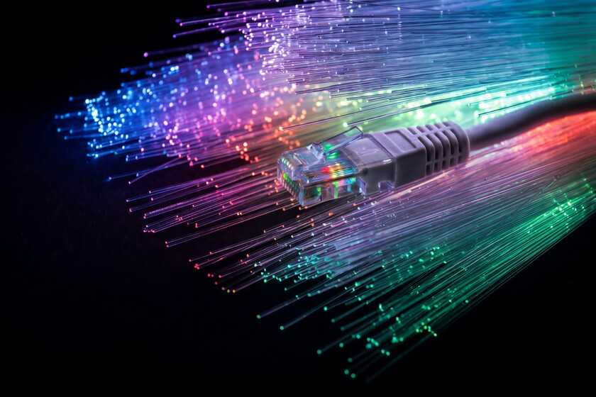 Cuando 1 Gbps te sabe a poco y 10 Gbps son demasiado: todos los operadores que ofrecen velocidades intermedias