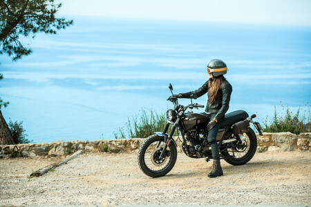 Las nuevas Brixton de 125 cc incorporan motores Euro 5 de 11 CV, ABS y mucha personalidad, desde 2.899 euros