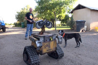 ¿Aún te quedan vacaciones? Puedes construir tu propio Wall-E a escala real 