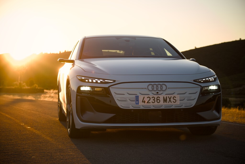 Pensaba que tardaría mucho en decir esto pero el Audi A6 Avant e-tron me ha hecho adelantarme: es mejor que cualquier gasolina